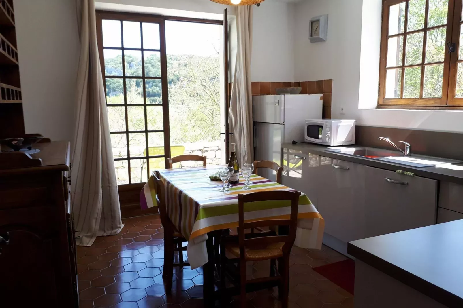 Le Travers-Kitchen