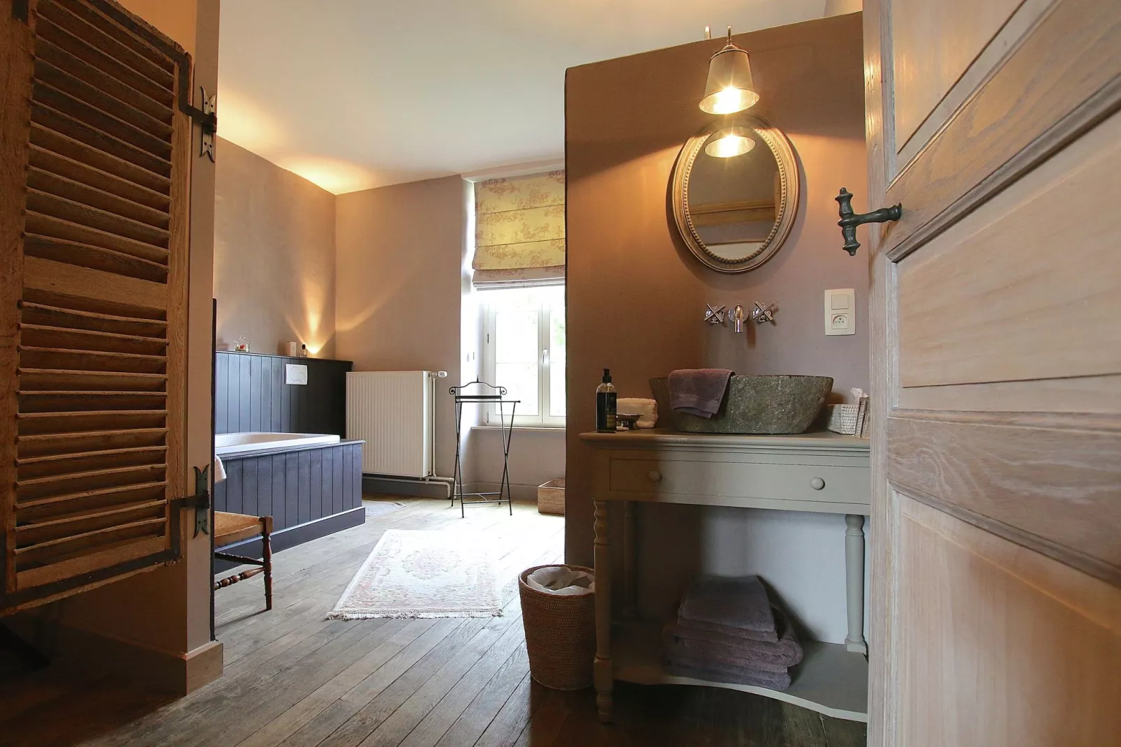 Baillet Latour-Bathroom