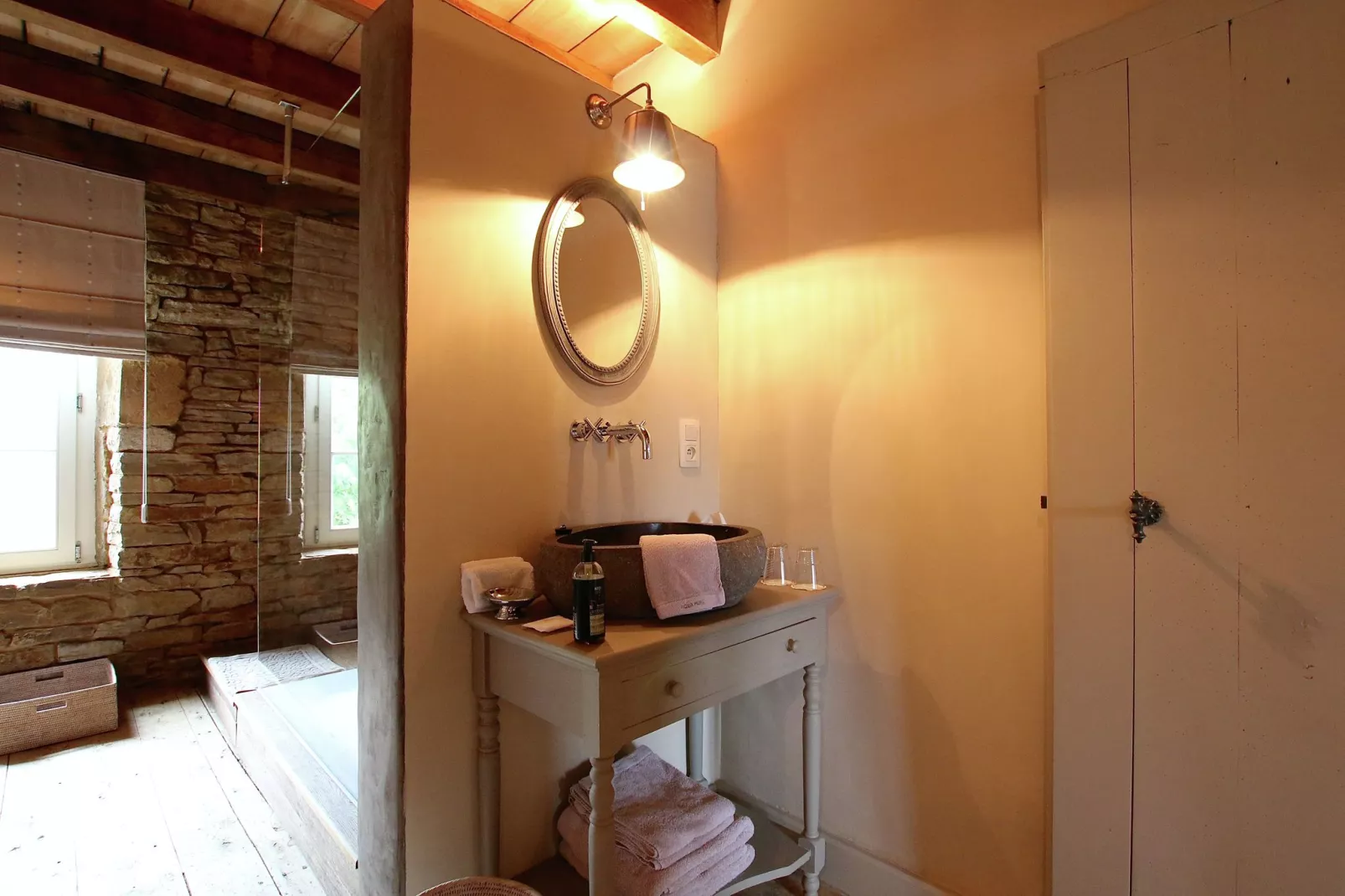 Baillet Latour-Bathroom