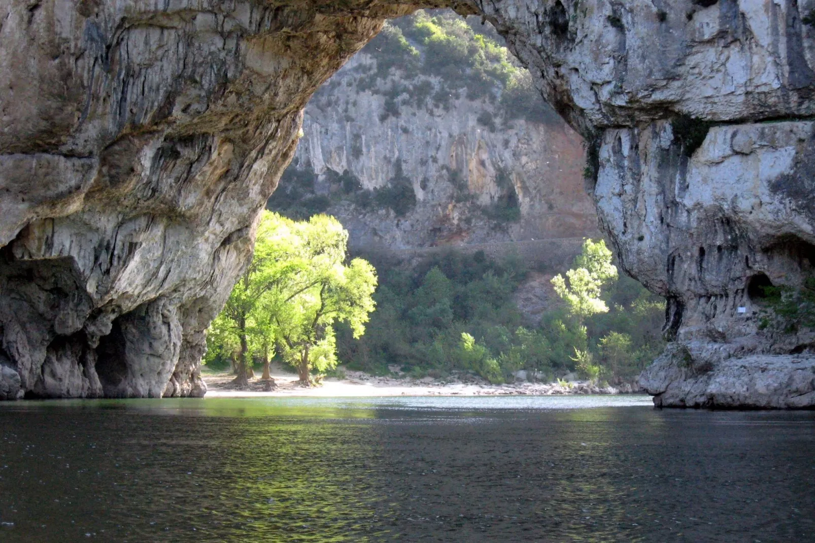 Le Travers-Areas summer 20km