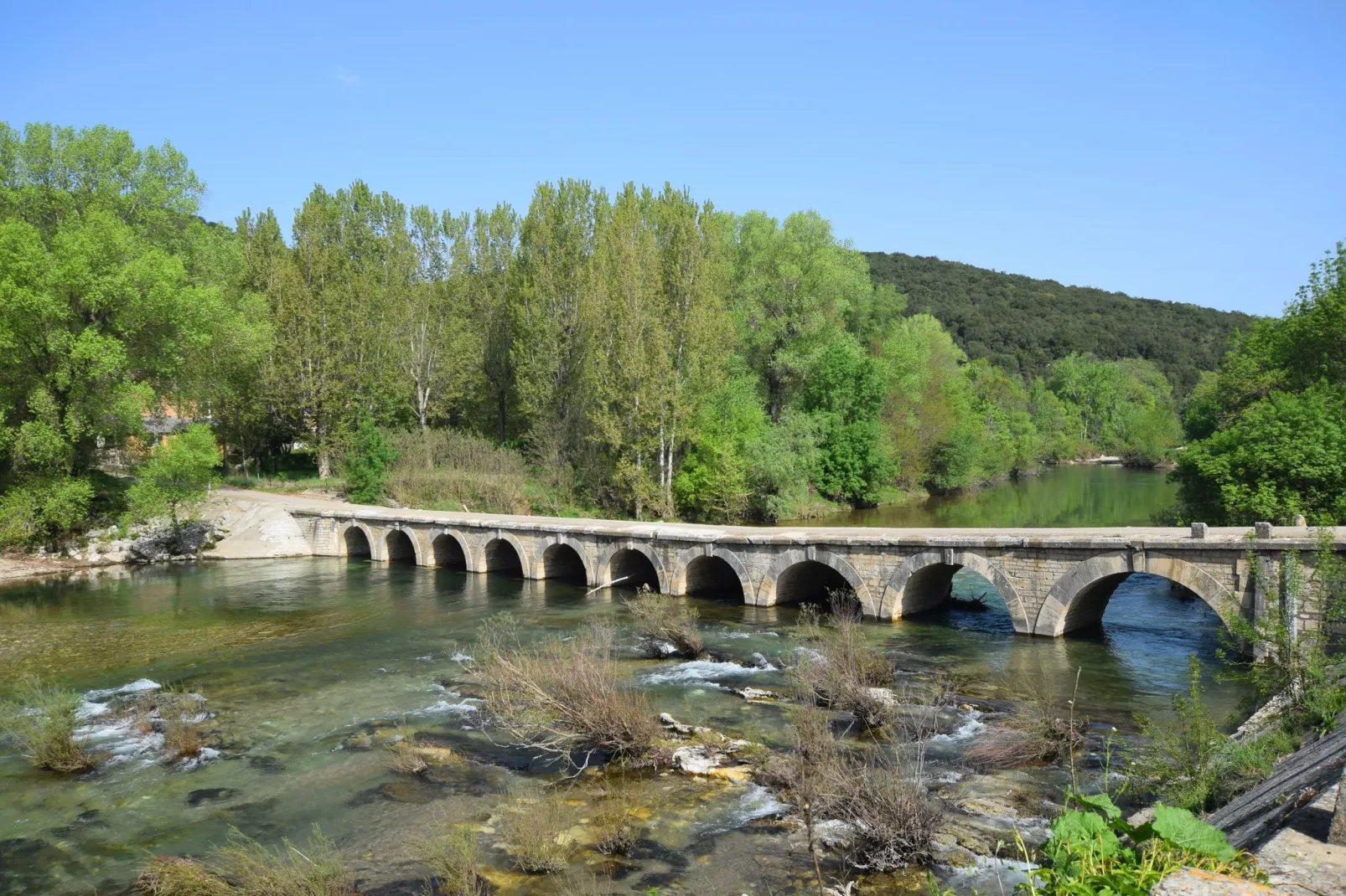 Le Travers-Areas summer 1km