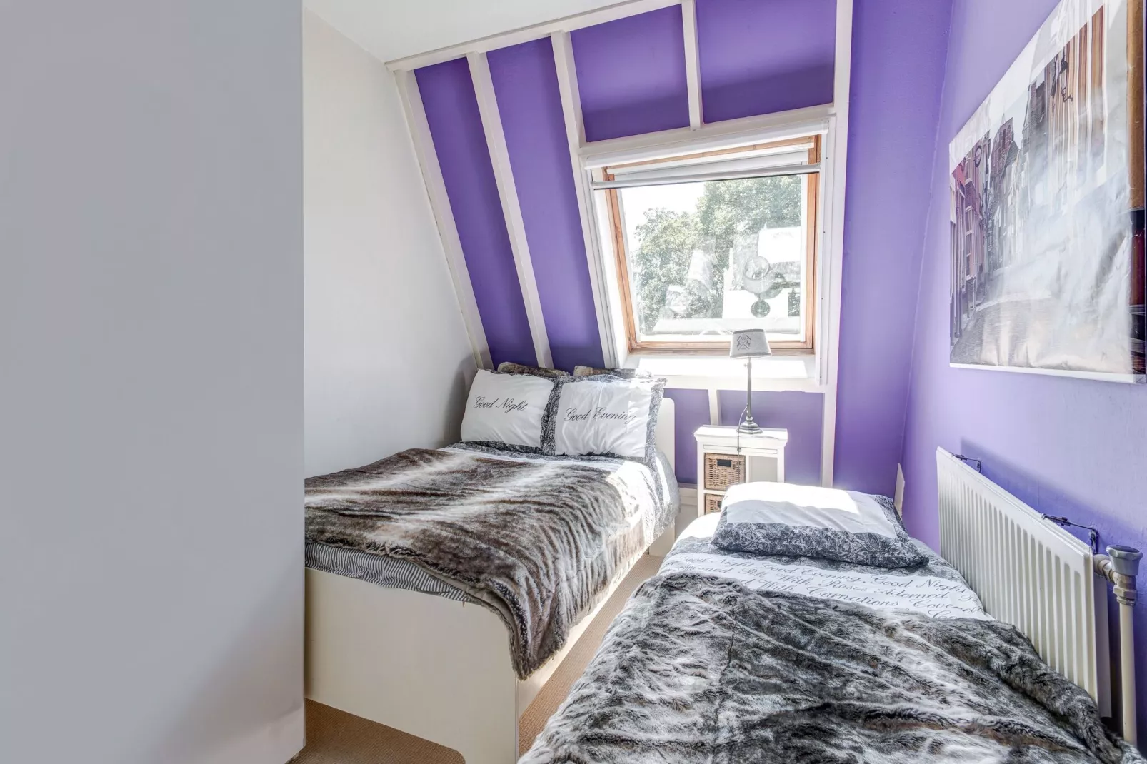 Ruim appartement in centrum Leeuwarden-Bedroom