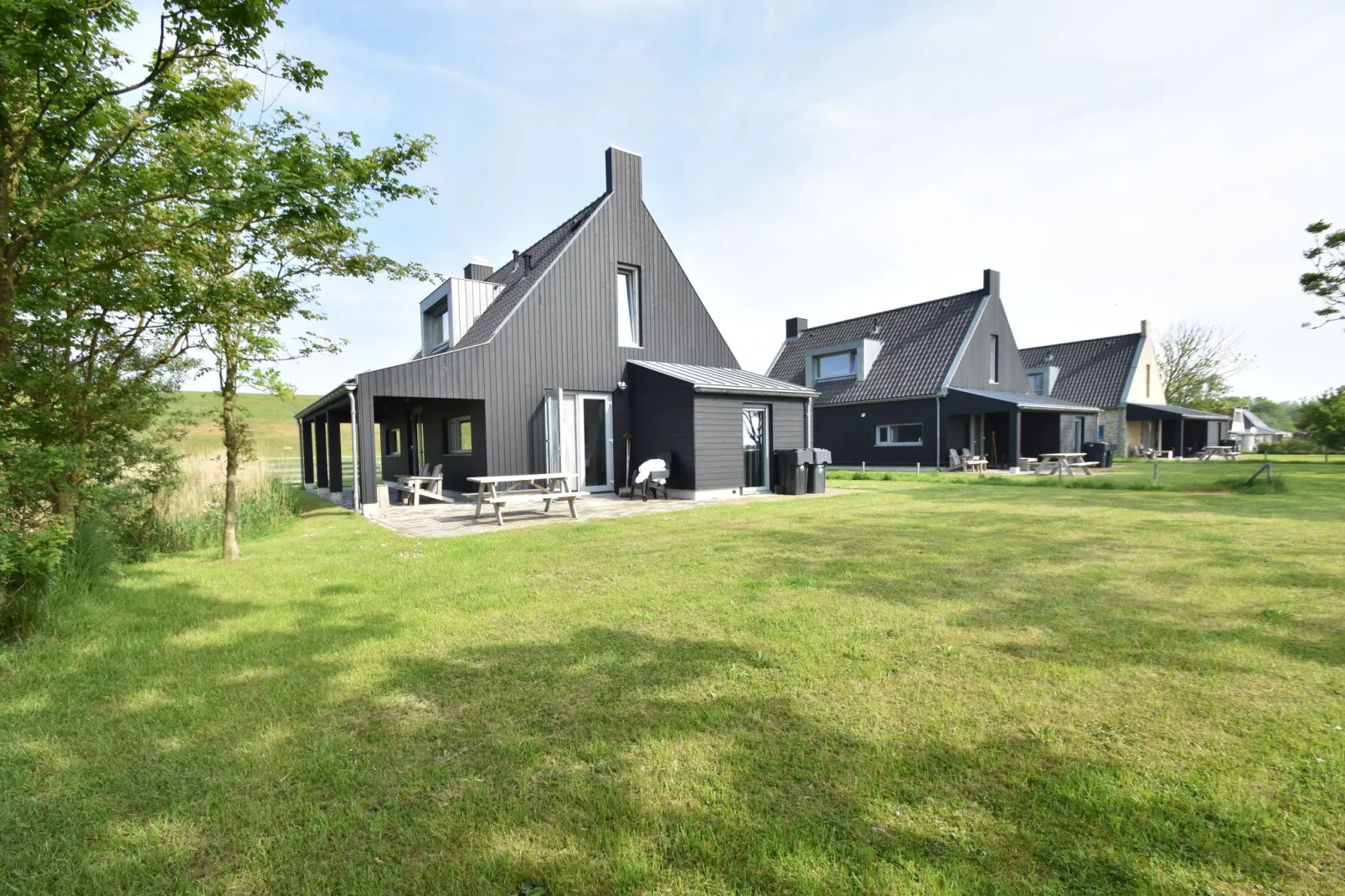 Zeedijk I-Exterior summer