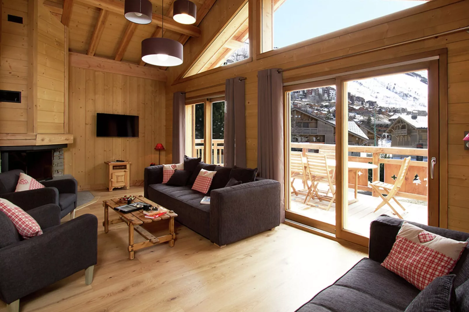 Chalet Levanna Orientale-Living room