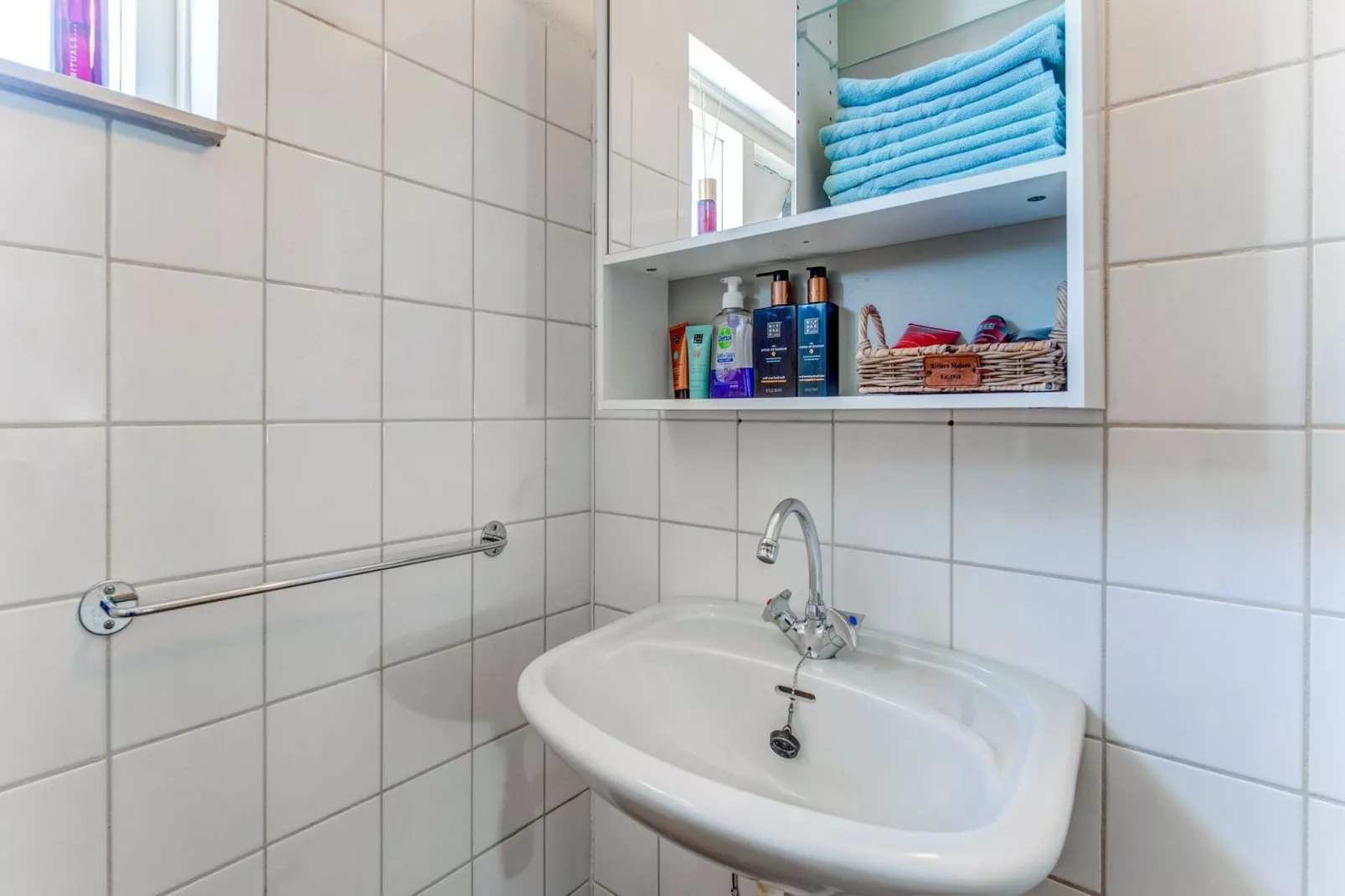 Ruim appartement in centrum Leeuwarden-Bathroom