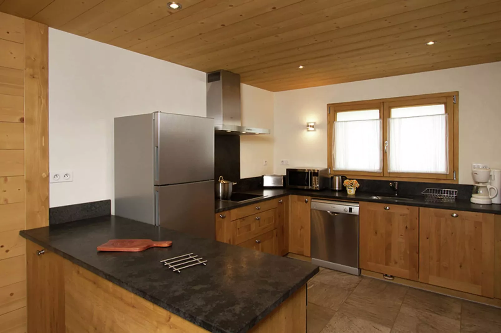 Chalet Levanna Orientale-Kitchen