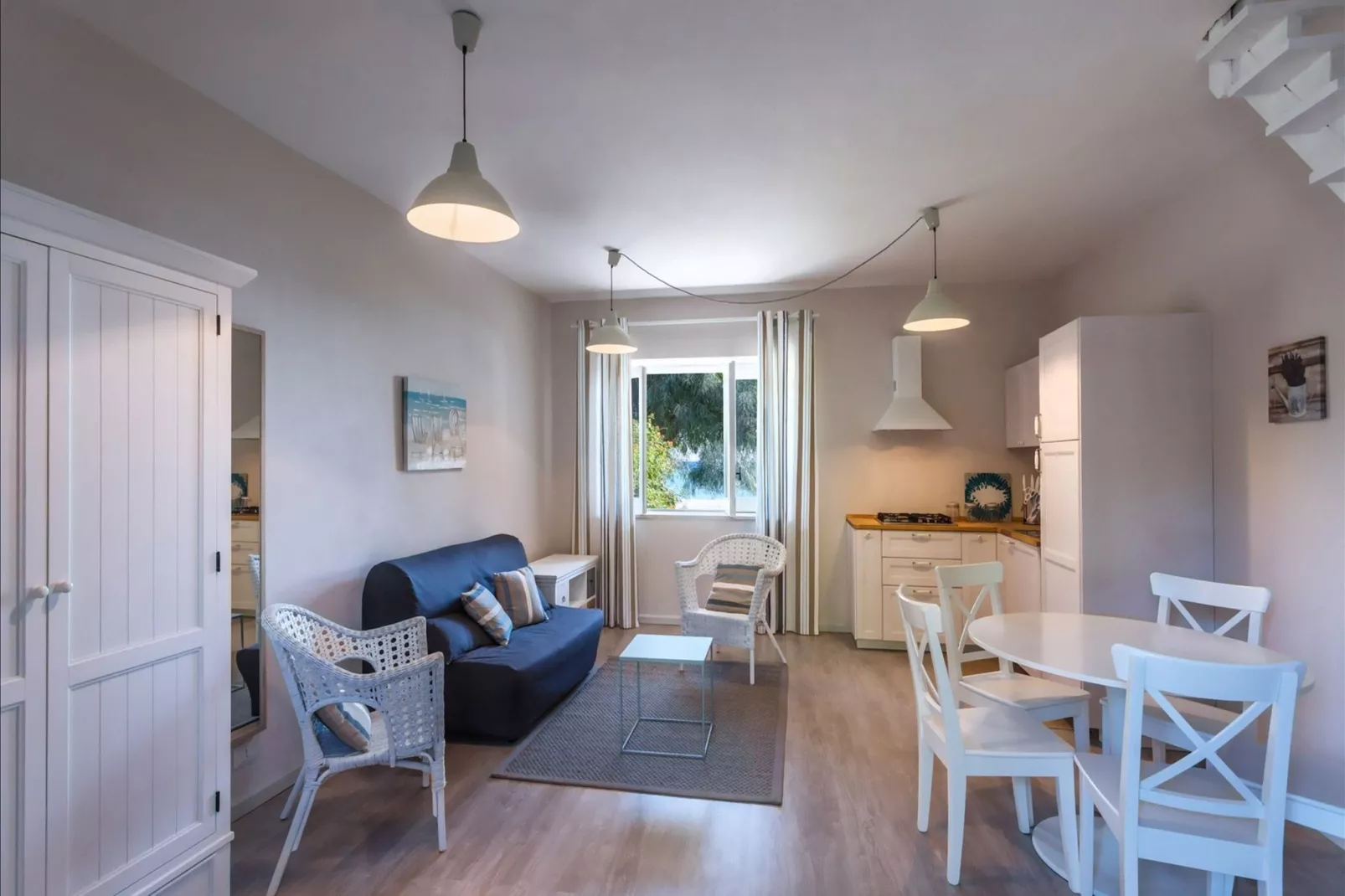 Villa Romance-Living room
