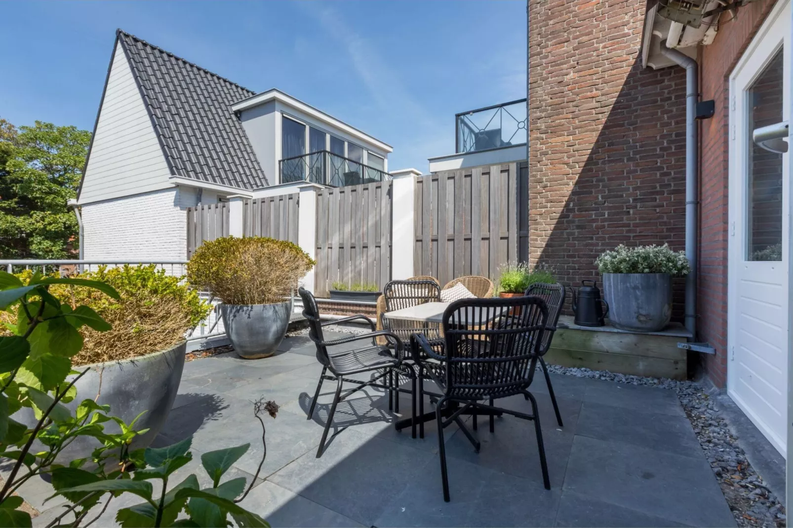 Ooststraat 7-Terrace balcony