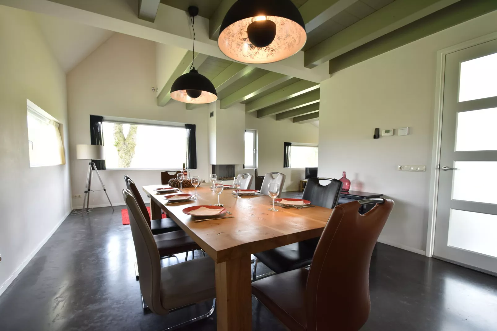 Zeedijk III-Dining room