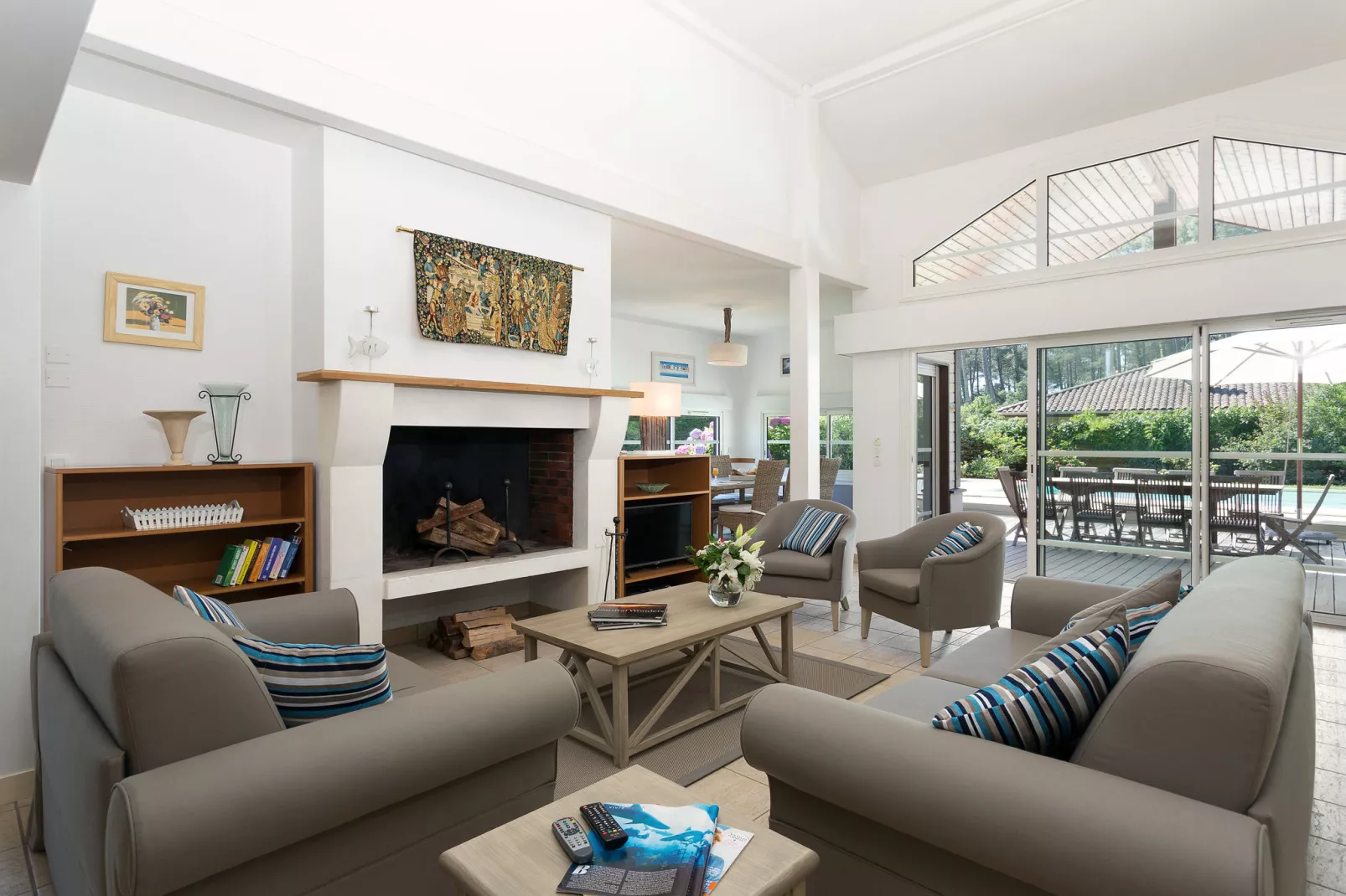 Villas de la Prade 3-Living room