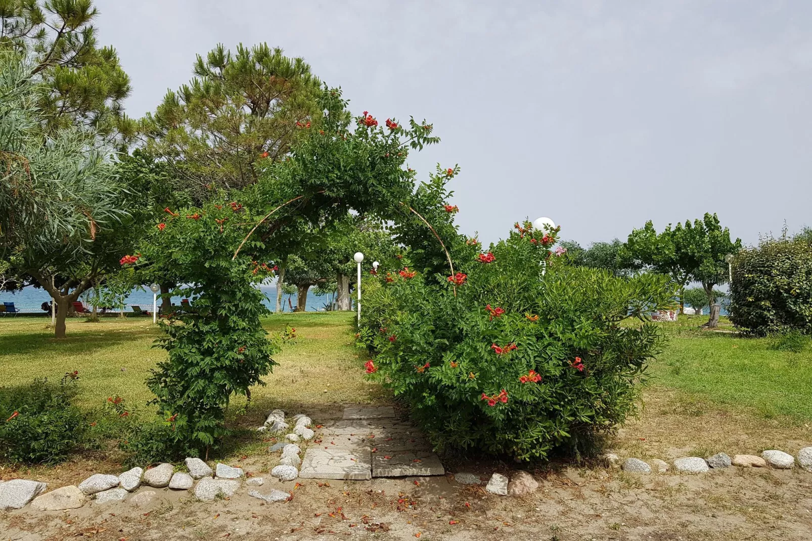 Villa Romance-Gardens summer