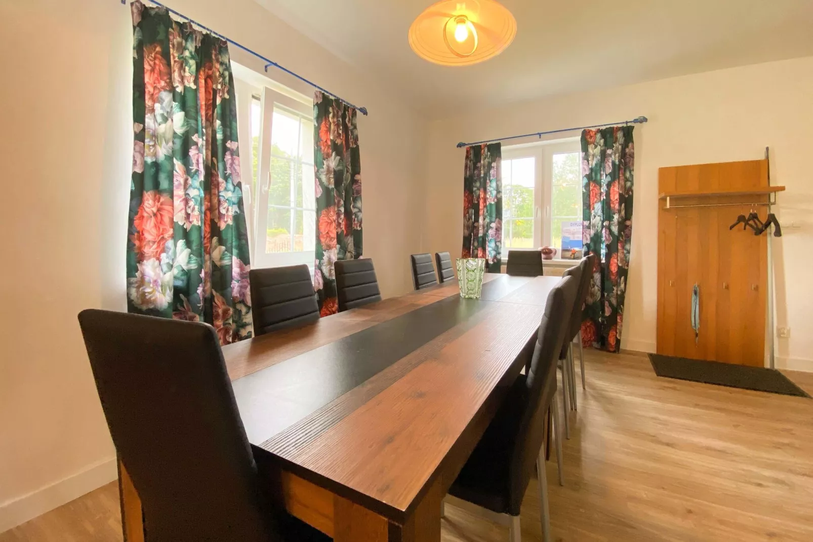Ferienhaus Kormoran in Nowe Warpno für 10 Personen LUK-Esszimmer