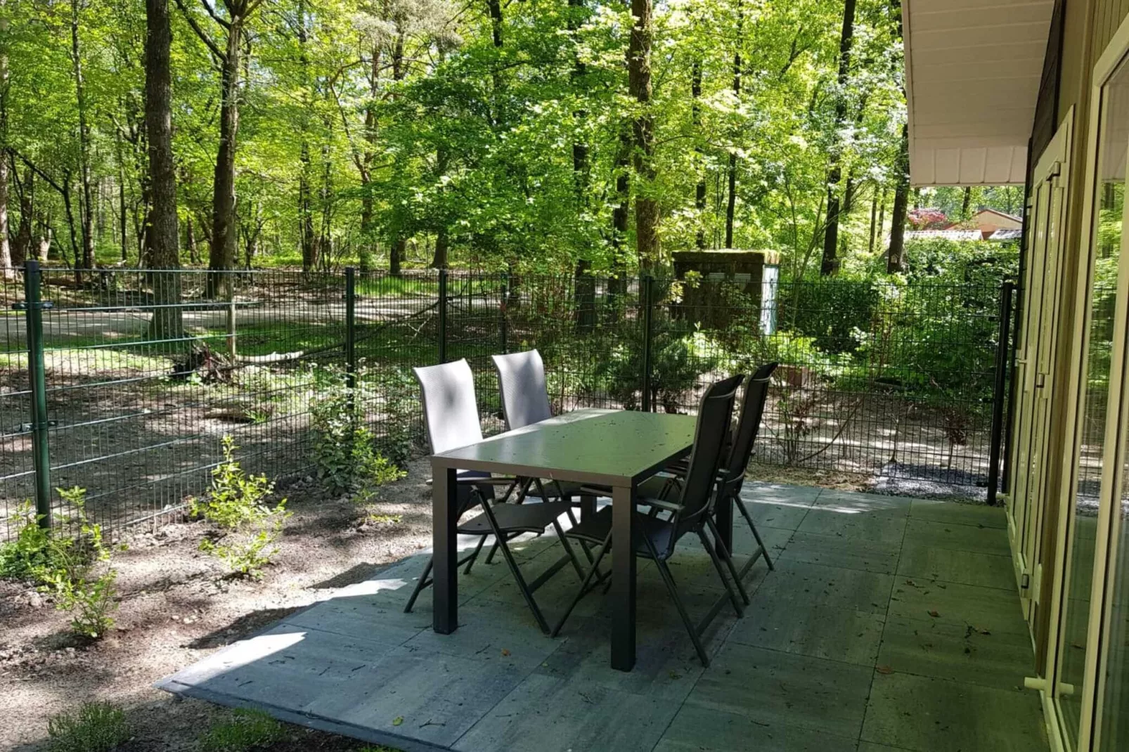 Vakantiepark De Rimboe & De Woeste Hoogte 21-Gardens summer