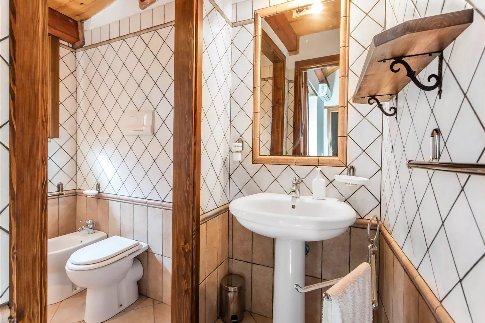 Orangery in the Green-Bathroom