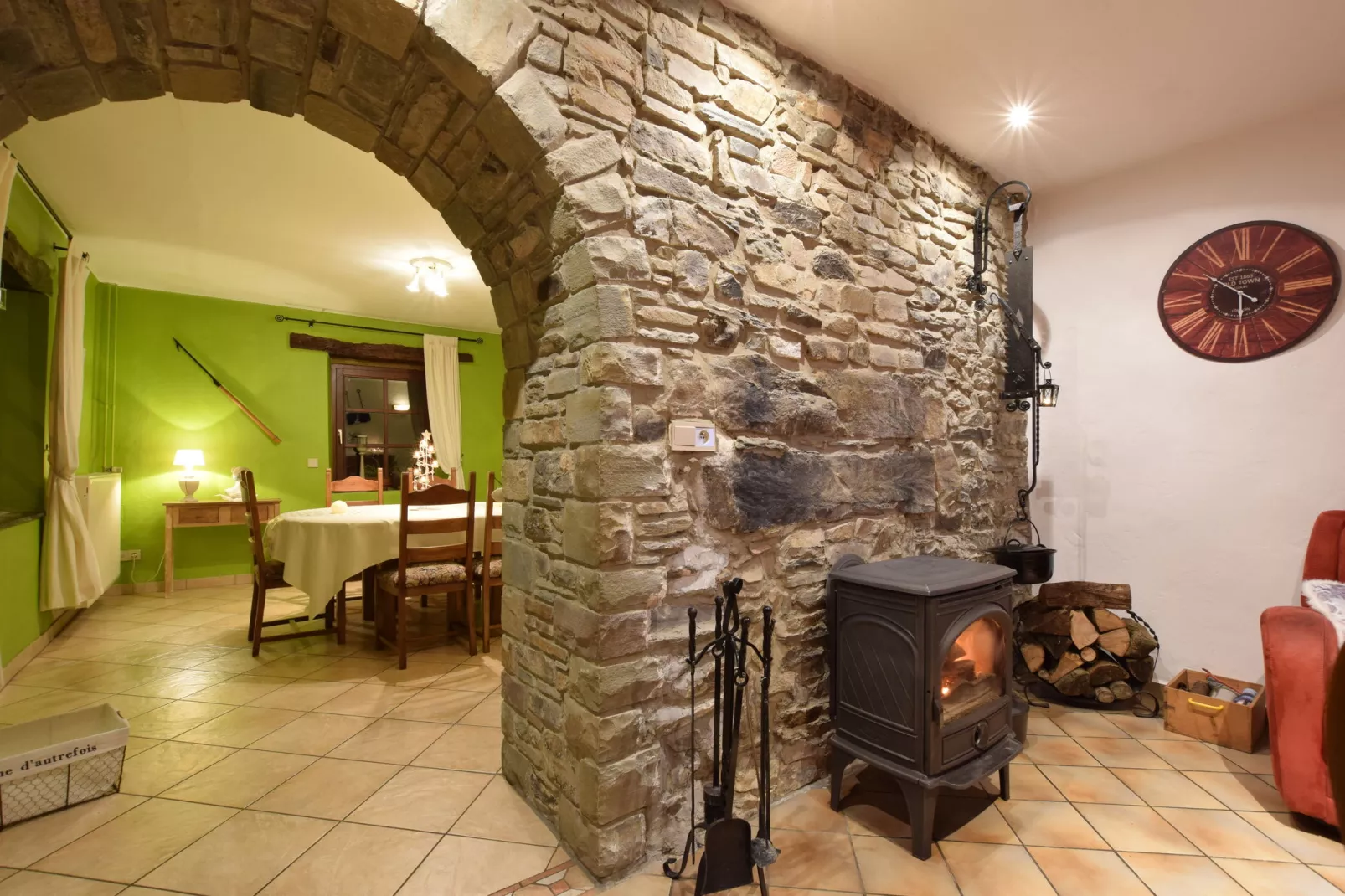 La Cave Voûtée-Living room