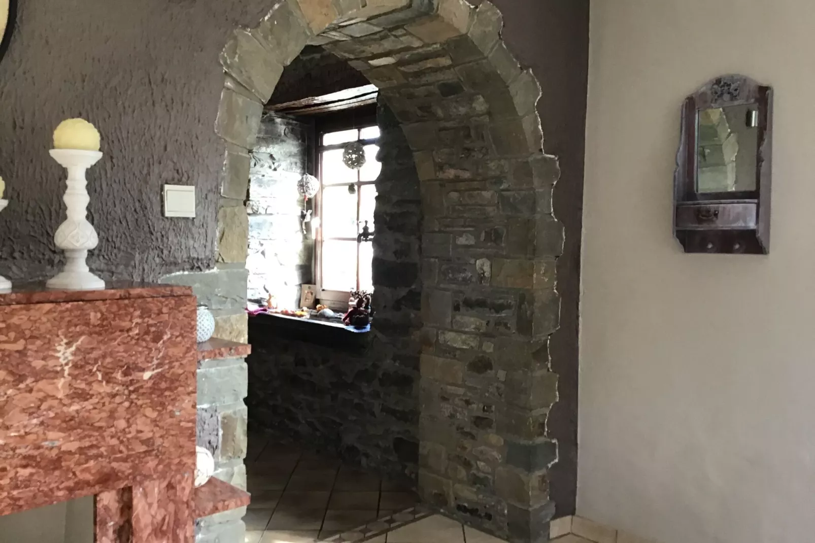 La Cave Voûtée-Living room