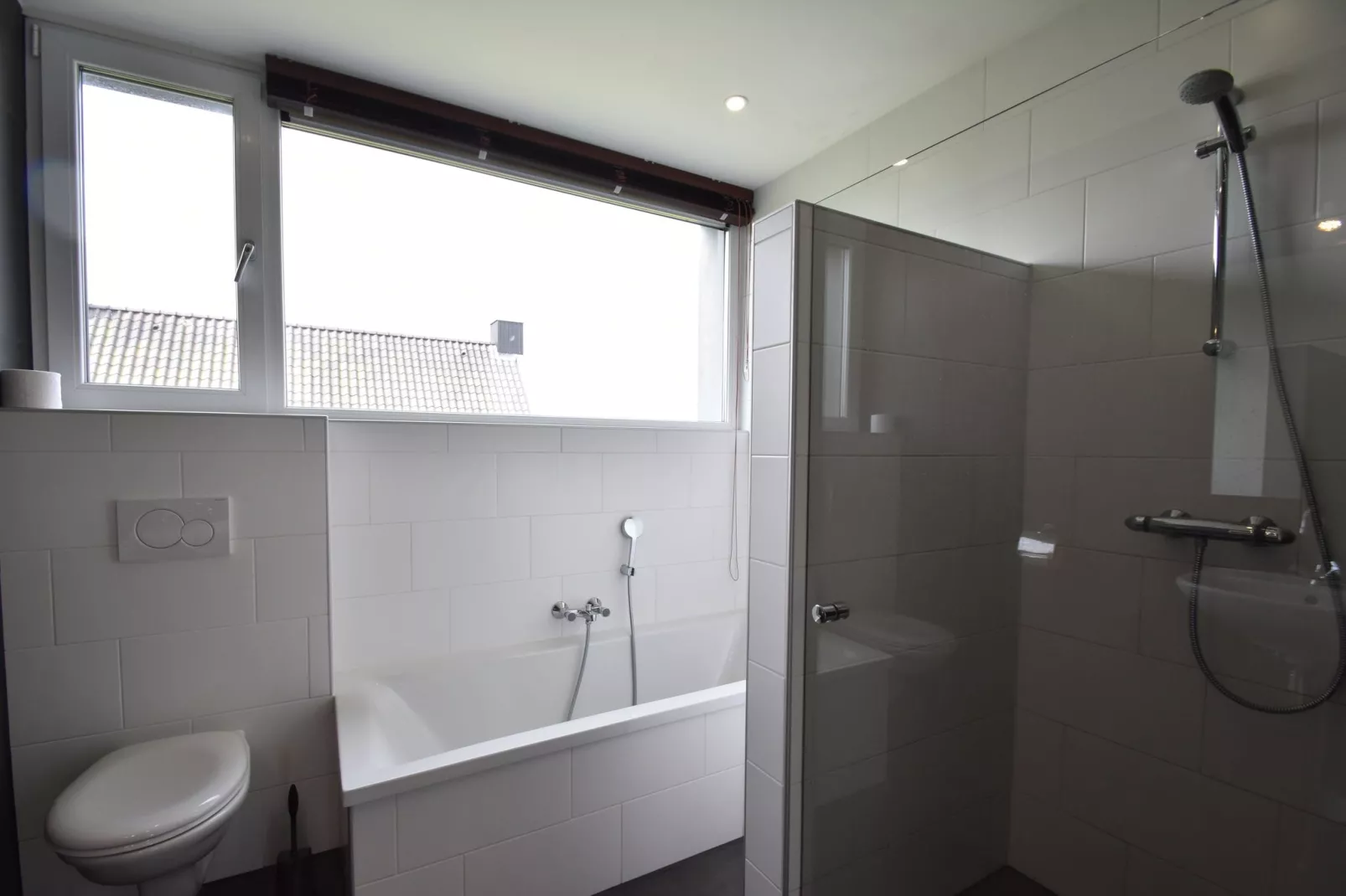 Zeedijk II-Bathroom