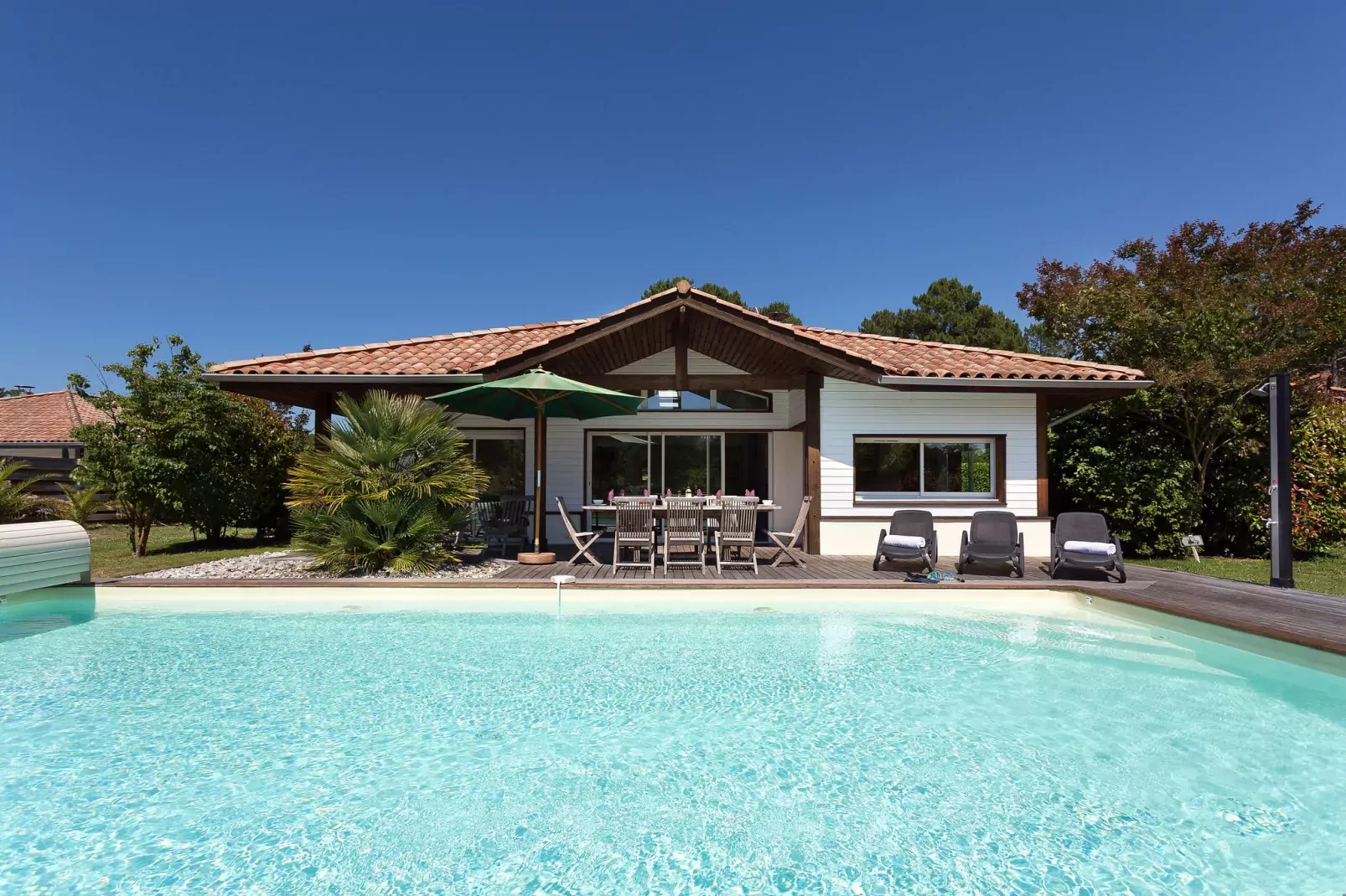 Villas de la Prade 2-Exterior summer