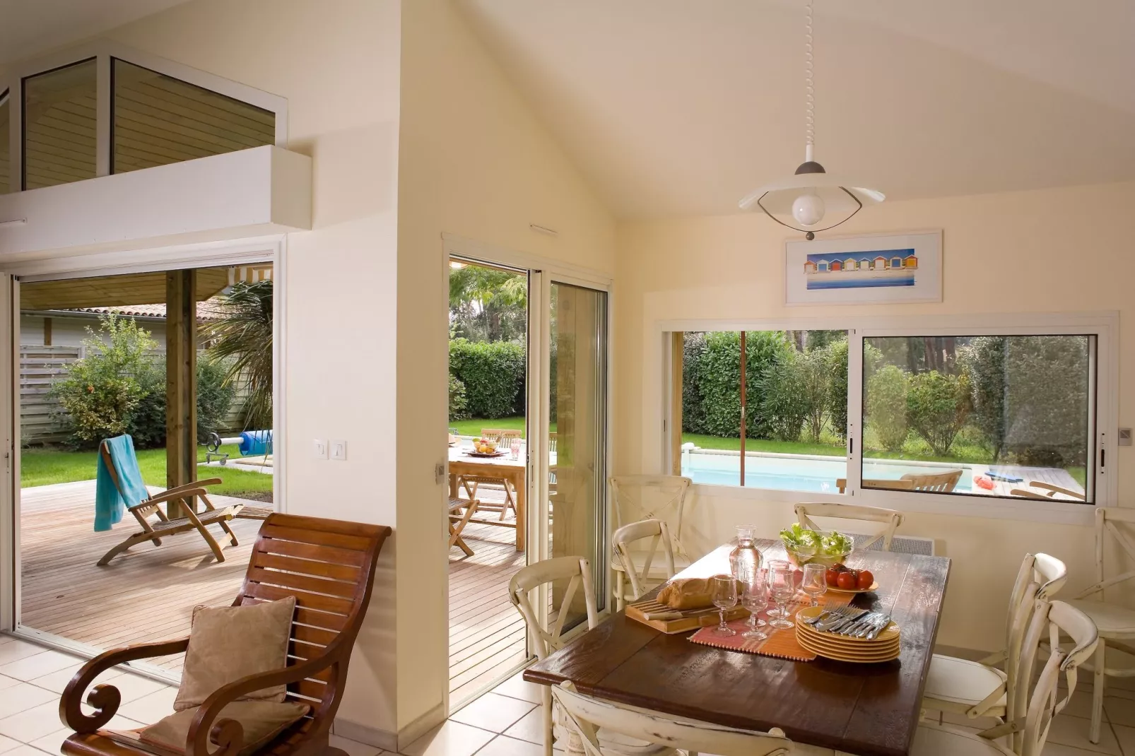Villas de la Prade 1-Dining room