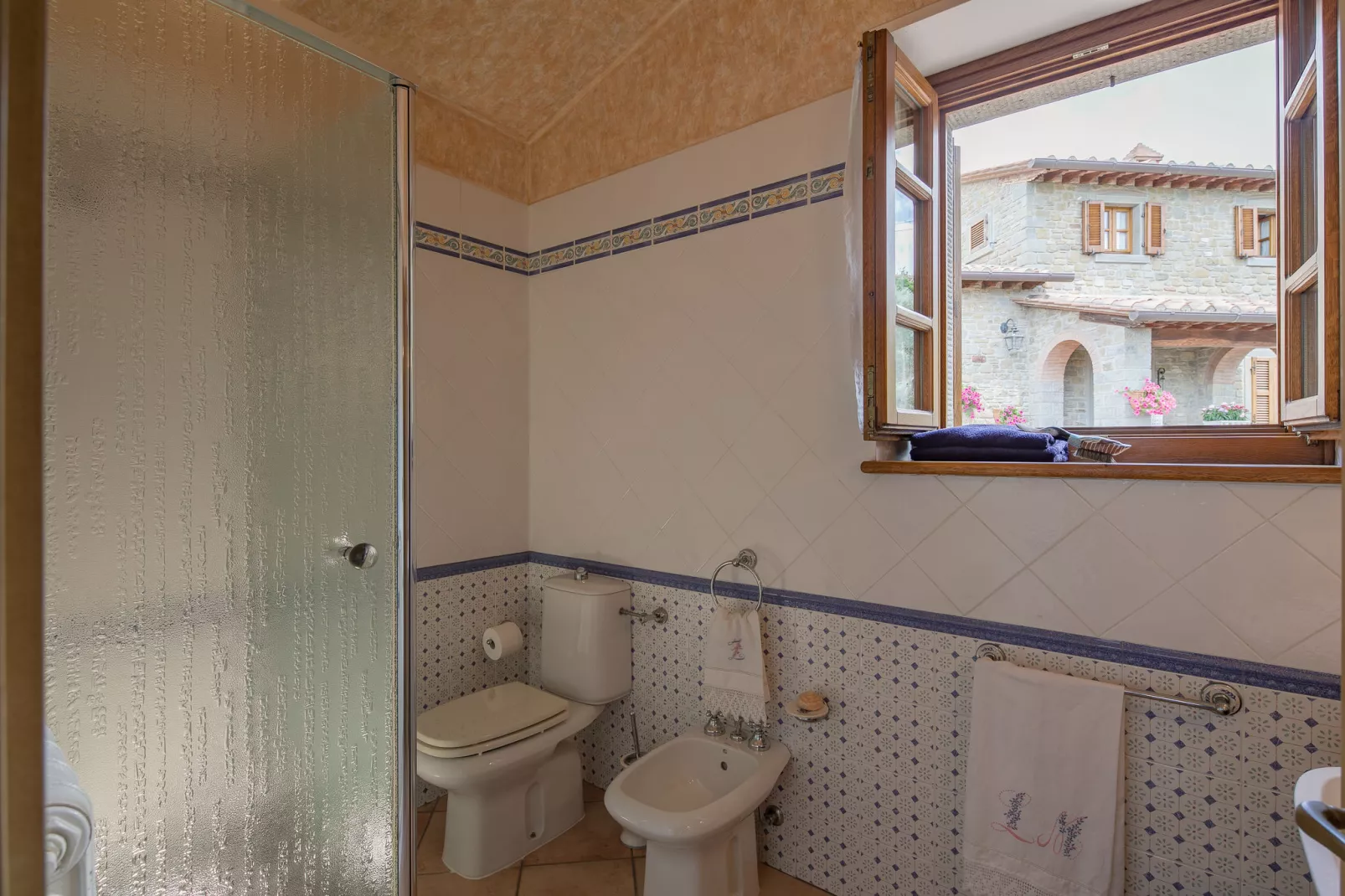 Corte  della Luna-Bathroom