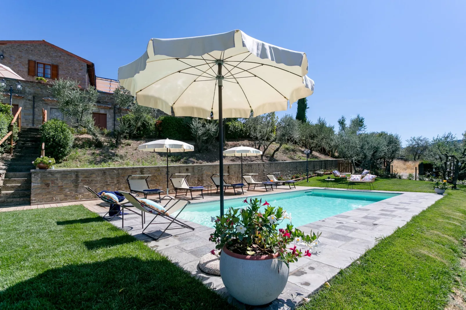 Corte  della Luna-Exterior summer