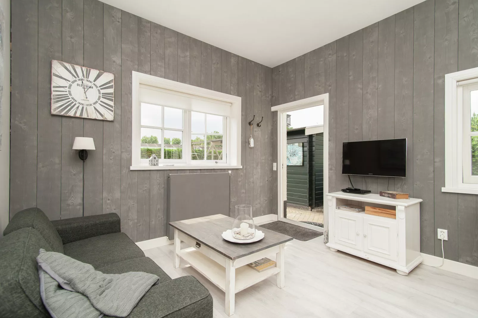 Naast het Bollenveld-Living room