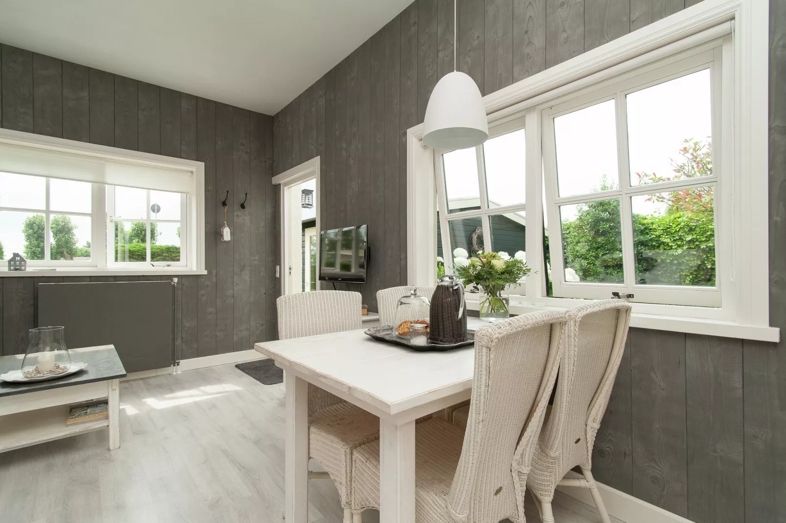 Naast het Bollenveld-Dining room