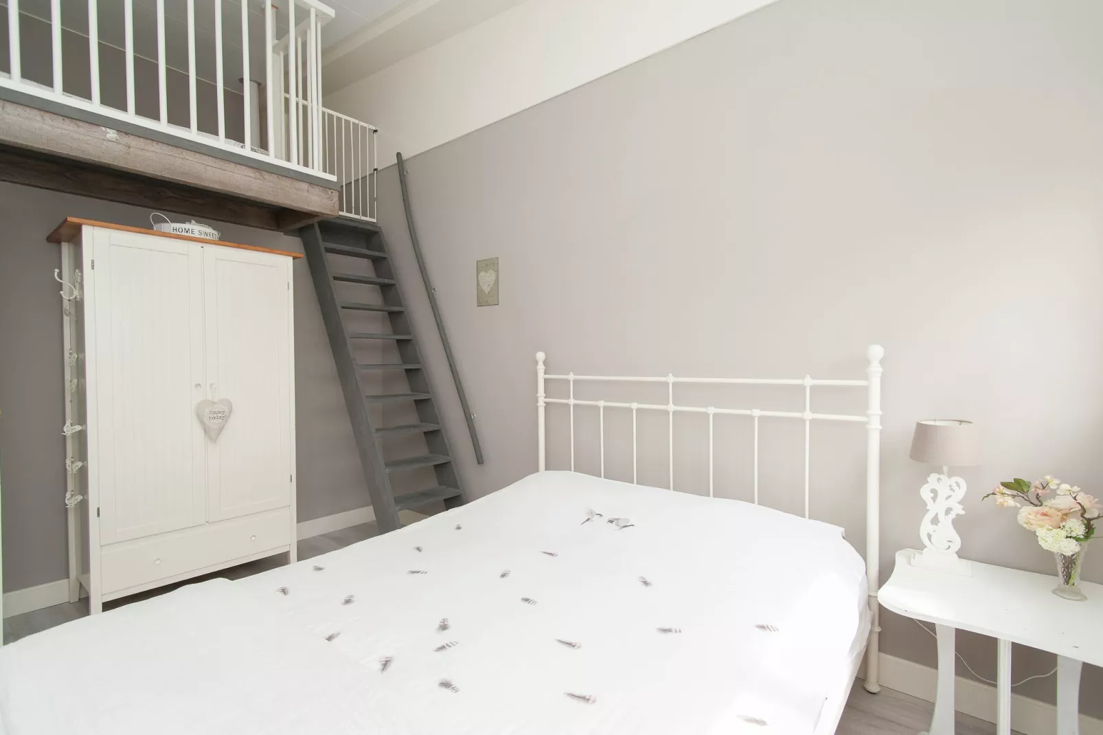 Naast het Bollenveld-Bedroom