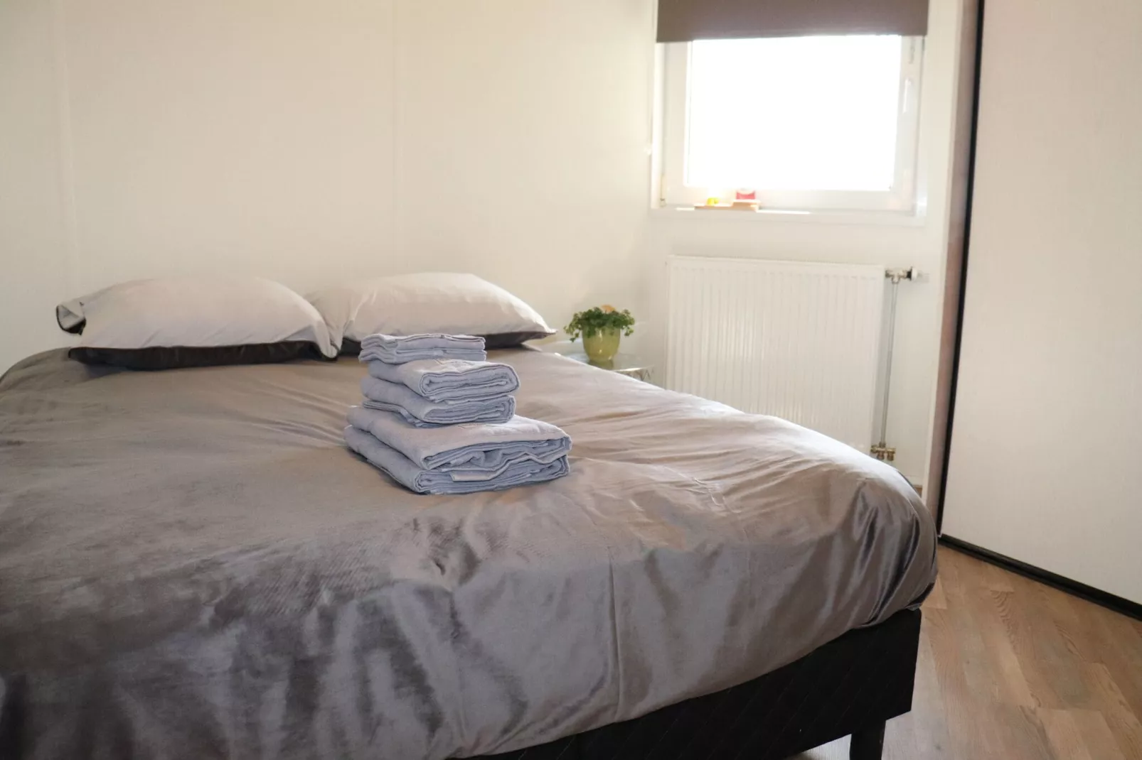 Knus chalet in Friesland met hottub-Schlafzimmer