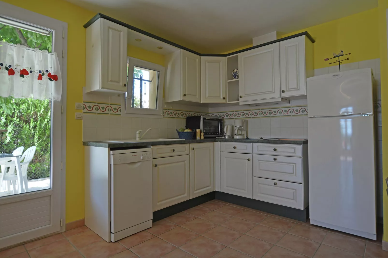 Maison de vacances - SAINT-MAXIMIN-Kitchen