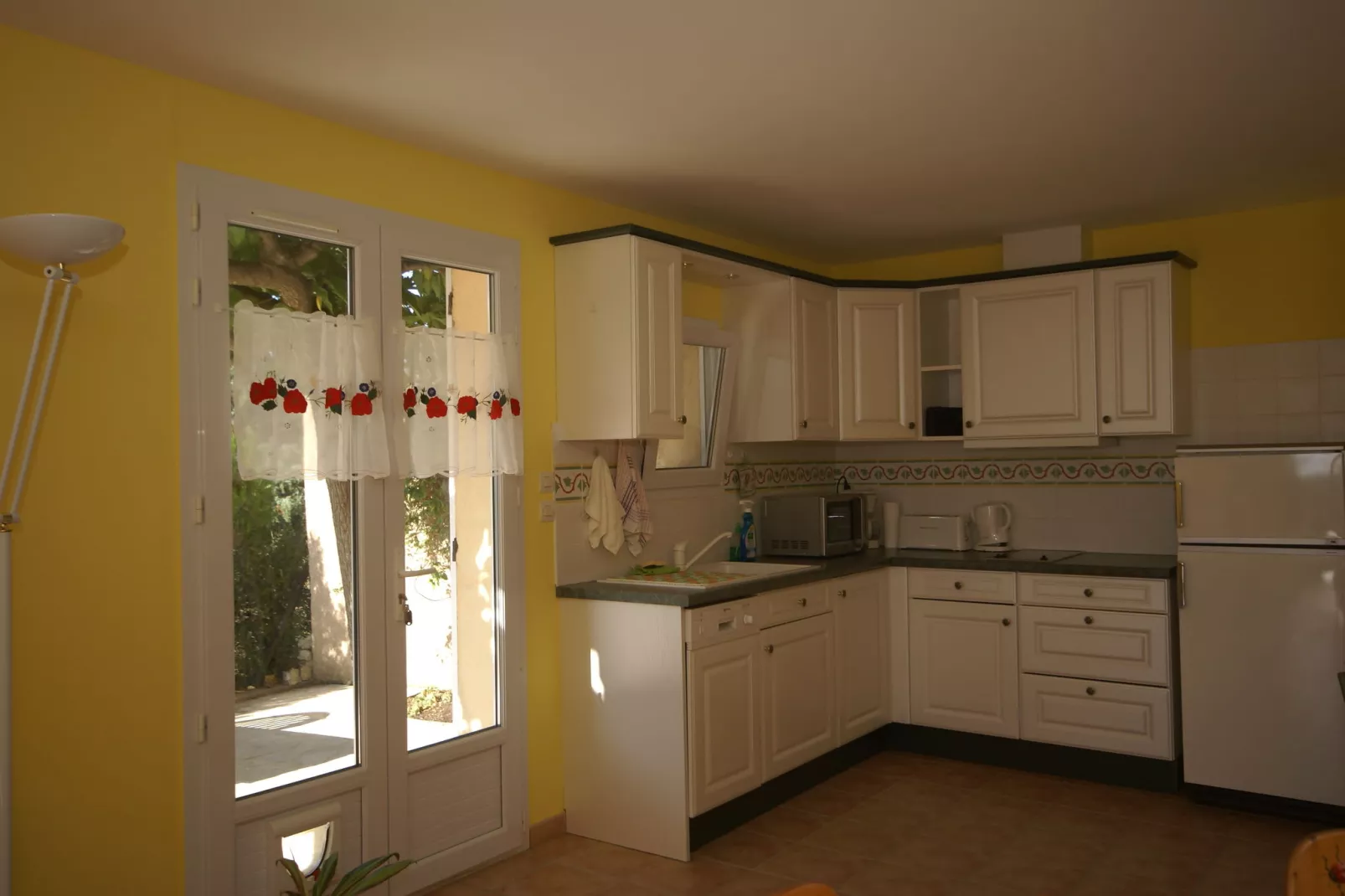 Maison de vacances - SAINT-MAXIMIN-Kitchen