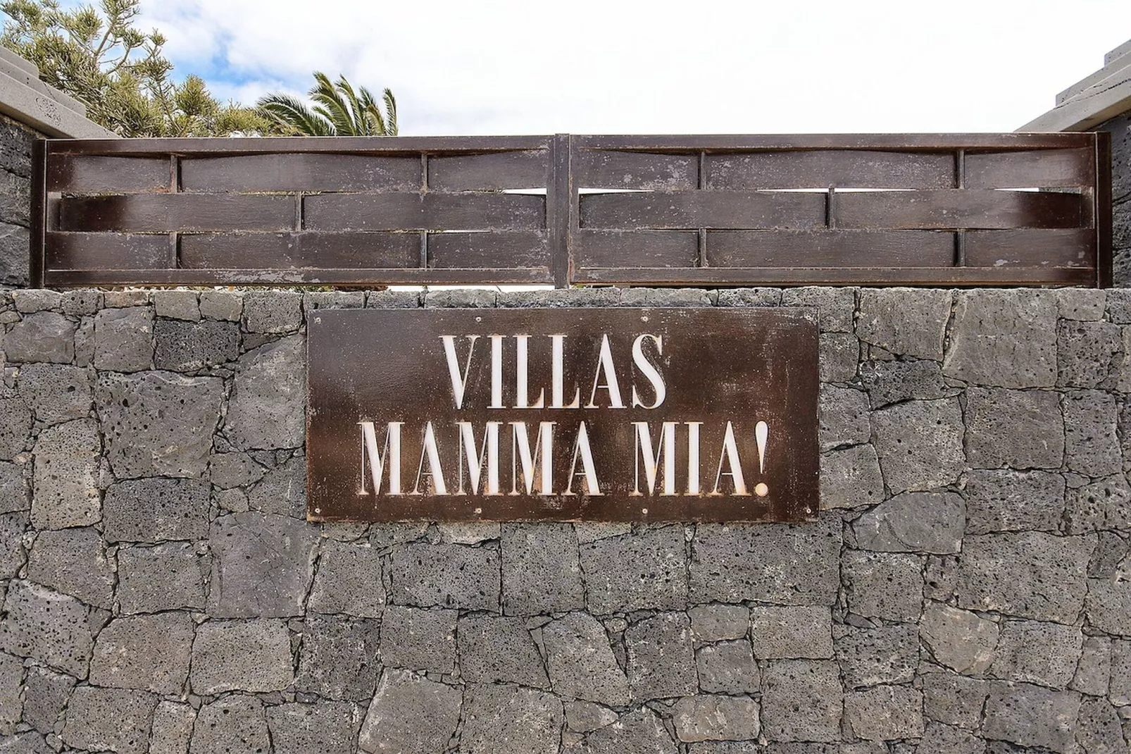 Villa A-Exterior winter