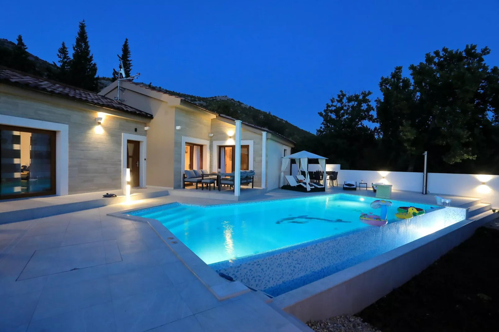 Villa Ivana 2-Extérieur été