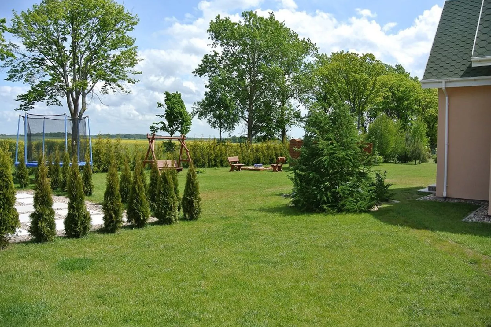 Holiday Home Osieki-Gardens summer