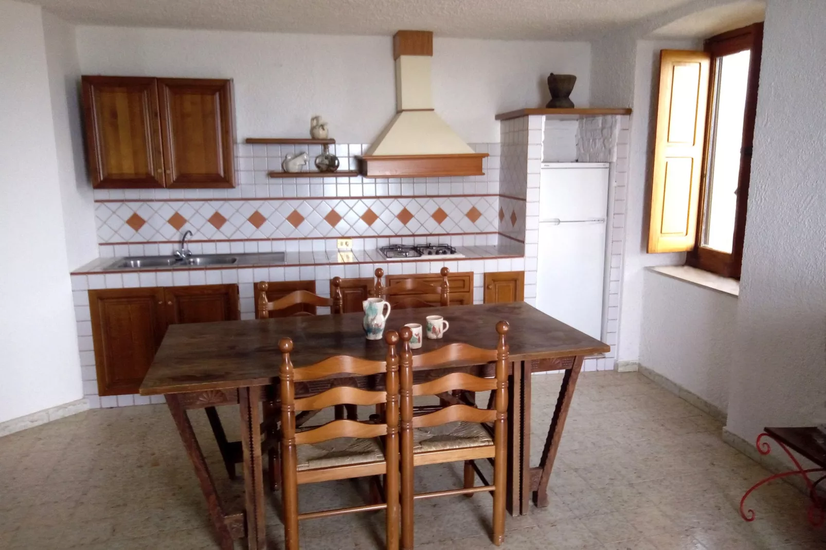 Main-Kitchen