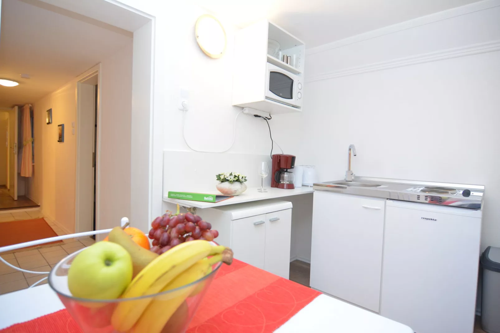 Hunau II-Kitchen