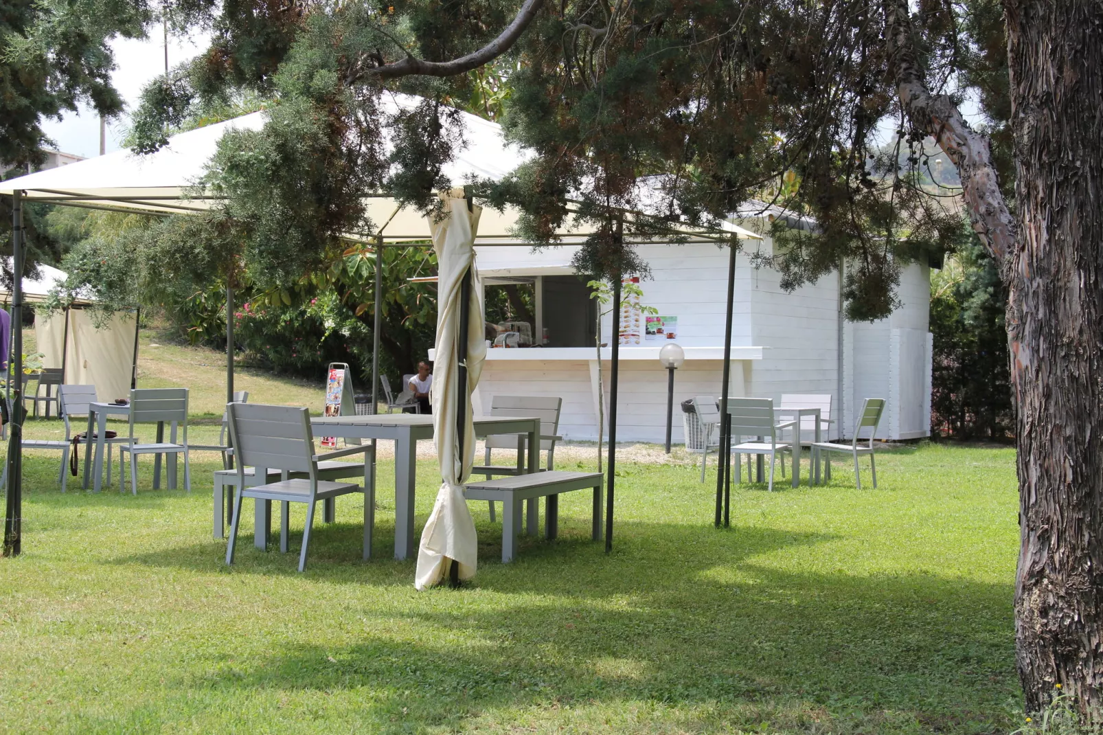 Main-Facilities