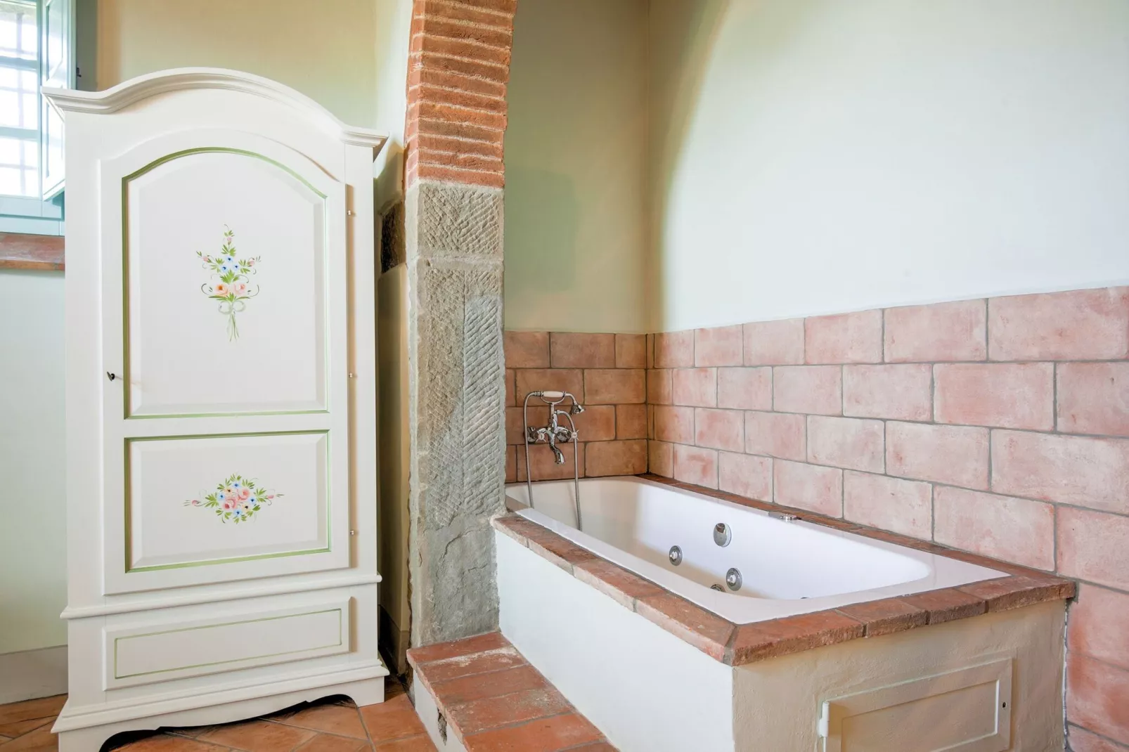 Villa Capannina-Bathroom