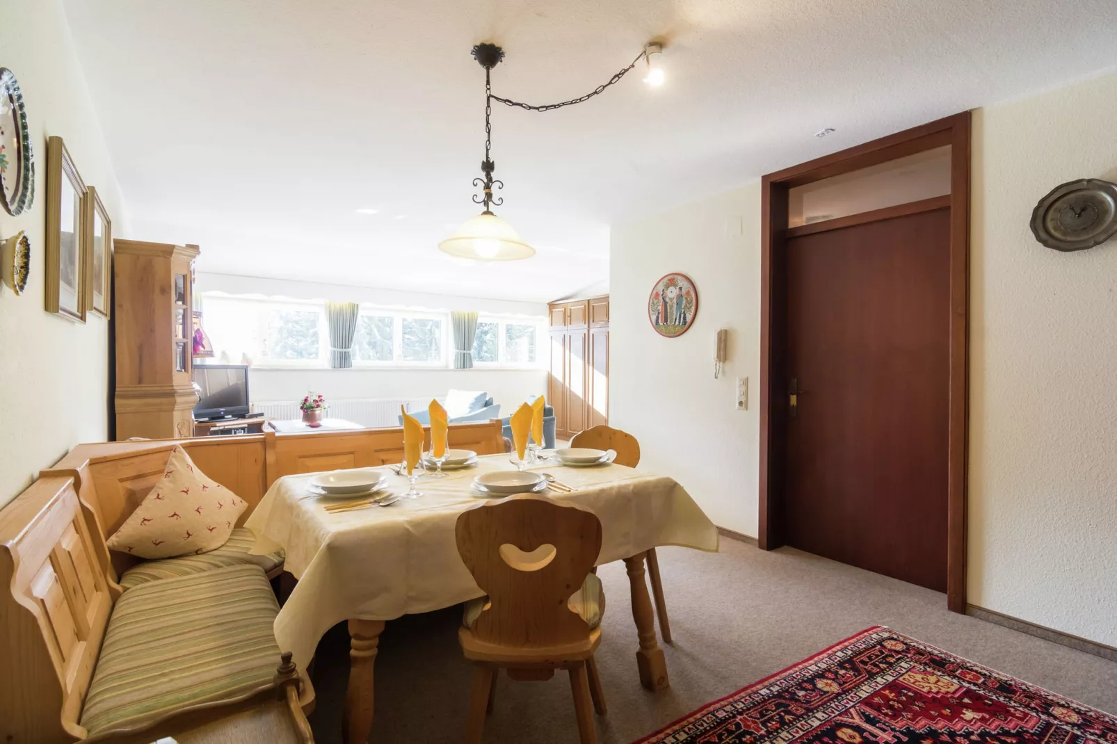 Hiltprands Schwende-Dining room