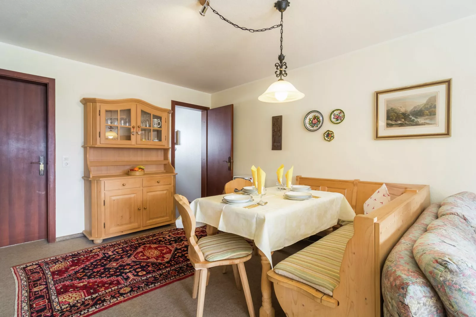 Hiltprands Schwende-Dining room