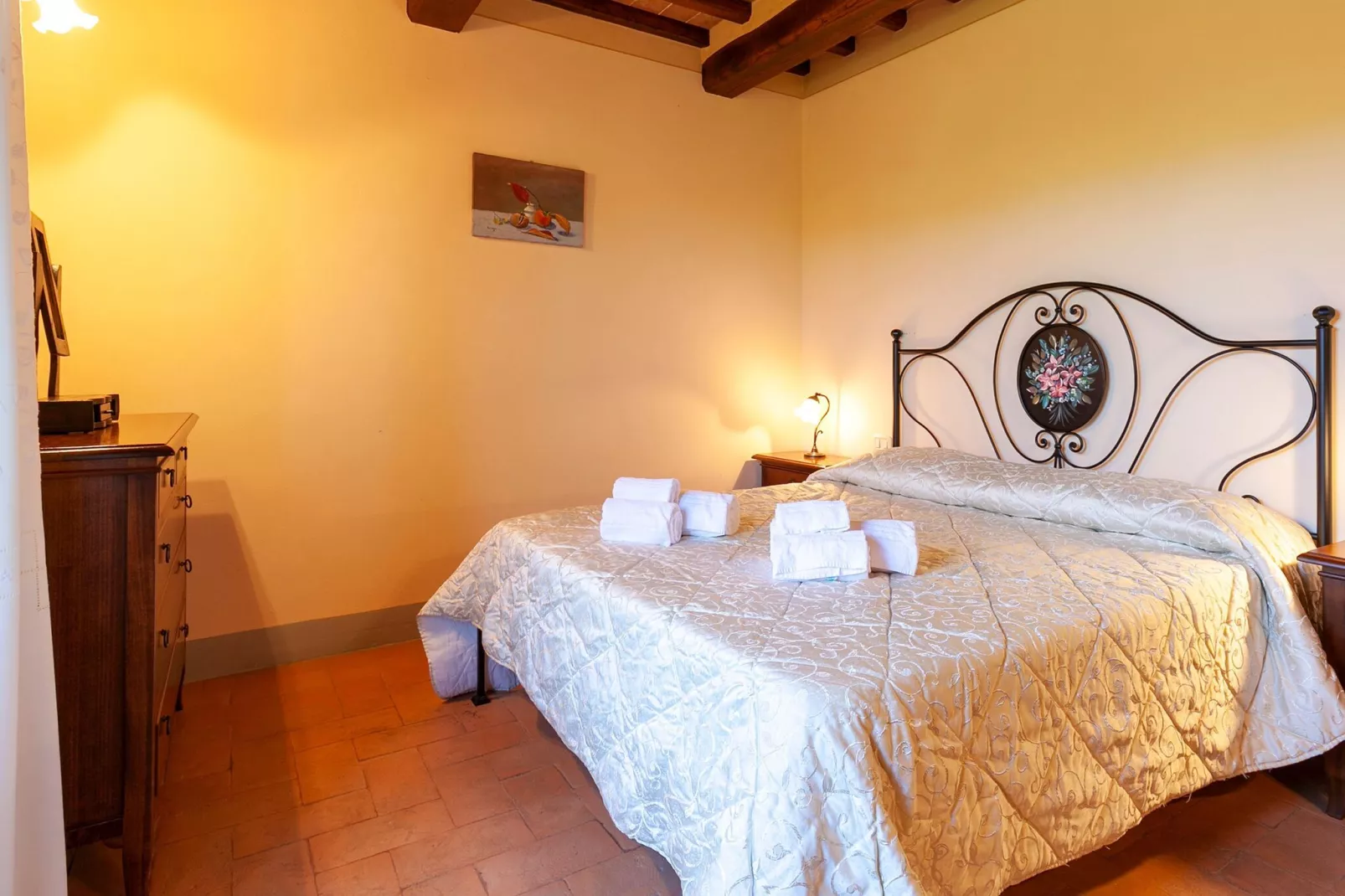 Mimosa-Bedroom