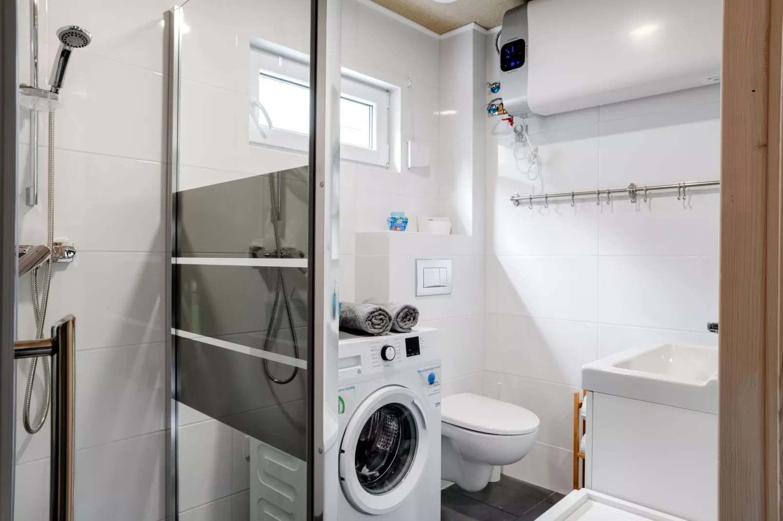 Diune Resort at the seashore in Miedzywodzie for 7 persons NIEW-Bathroom