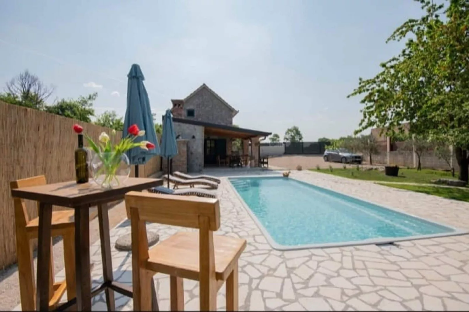poolofhouse