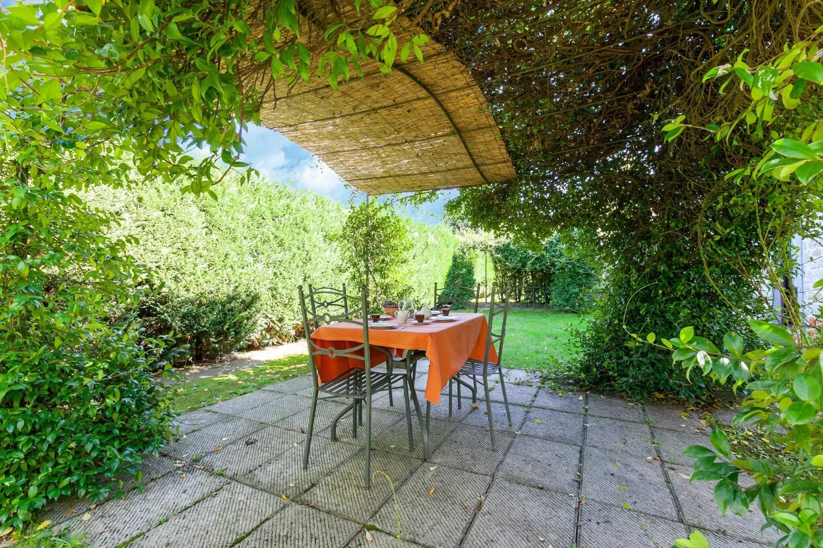 Quercia-Gardens summer