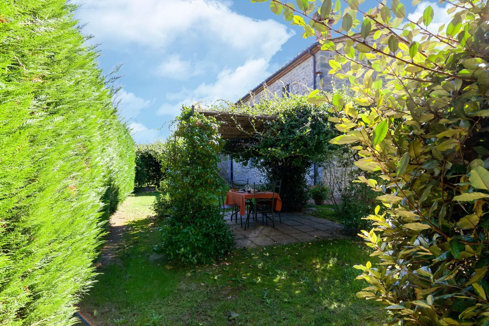 Quercia-Gardens summer