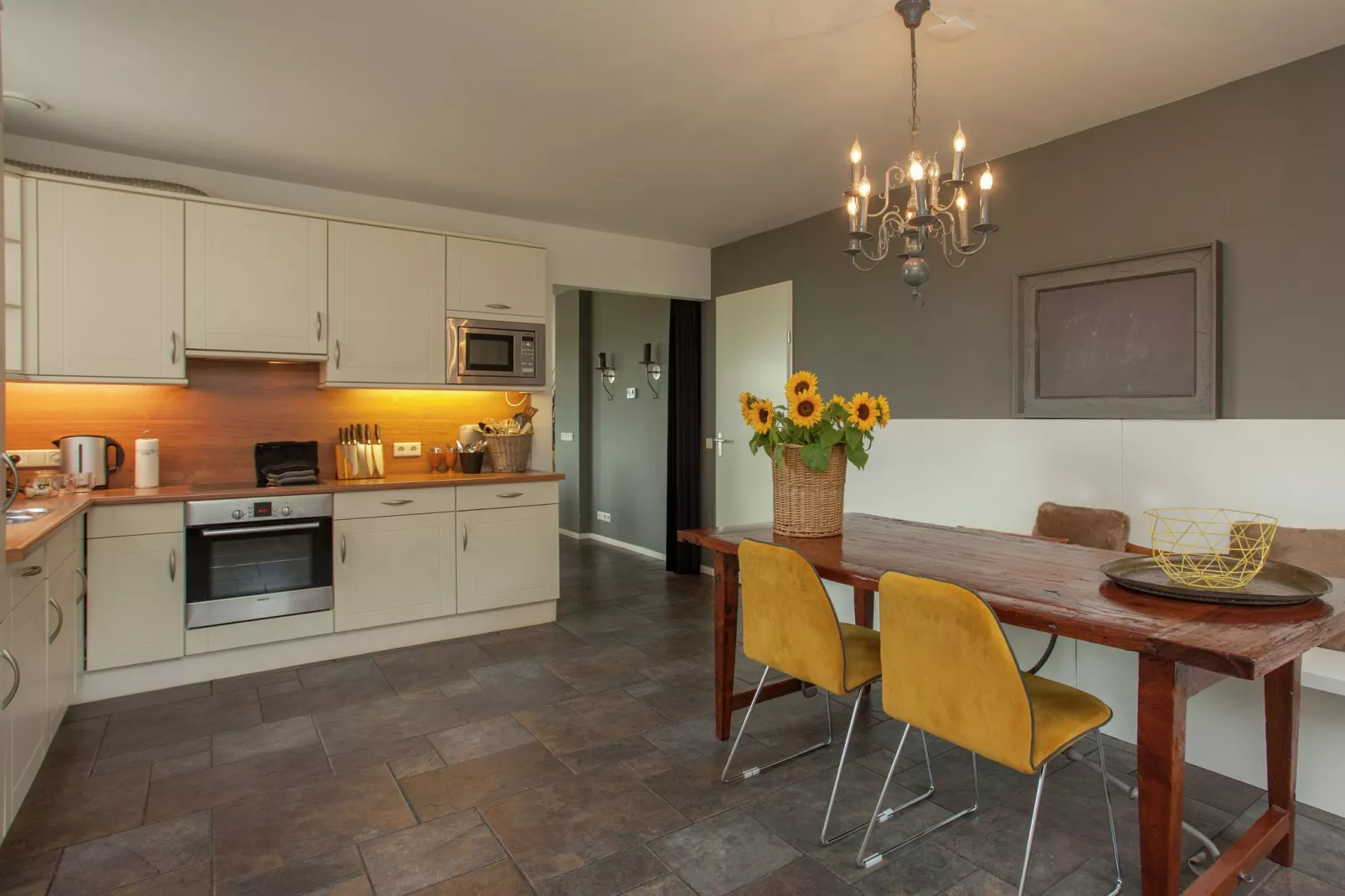 Dorpswoning Het Uitzicht-Kitchen