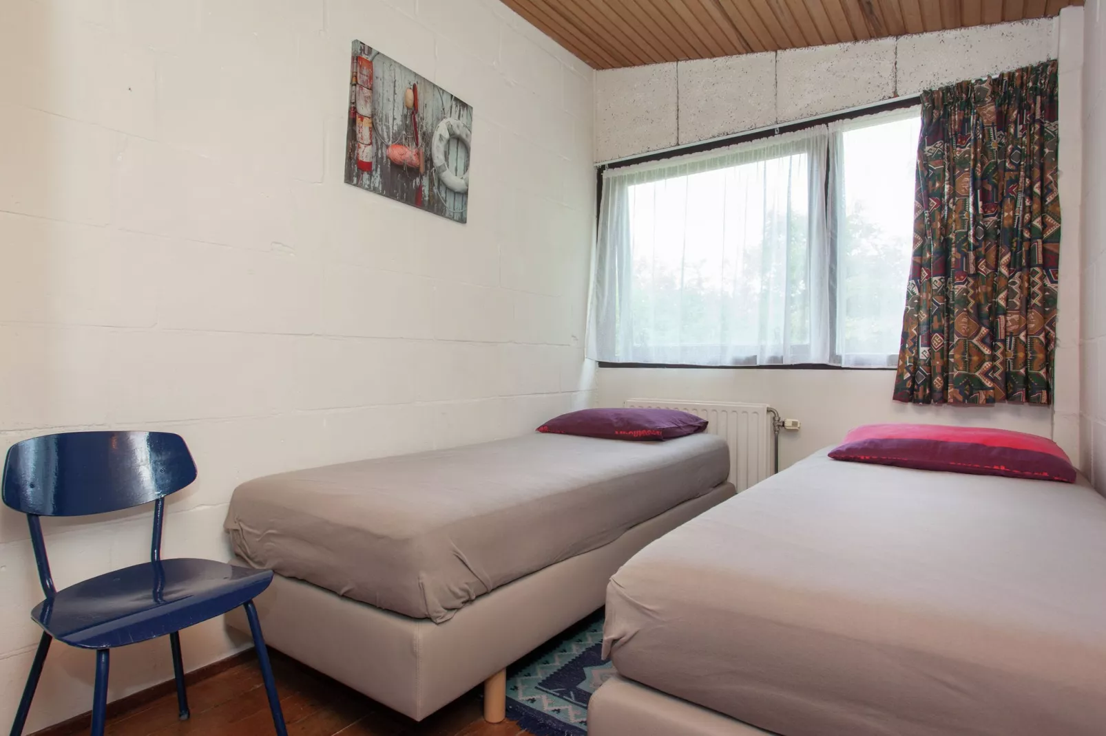 Skries-Bedroom