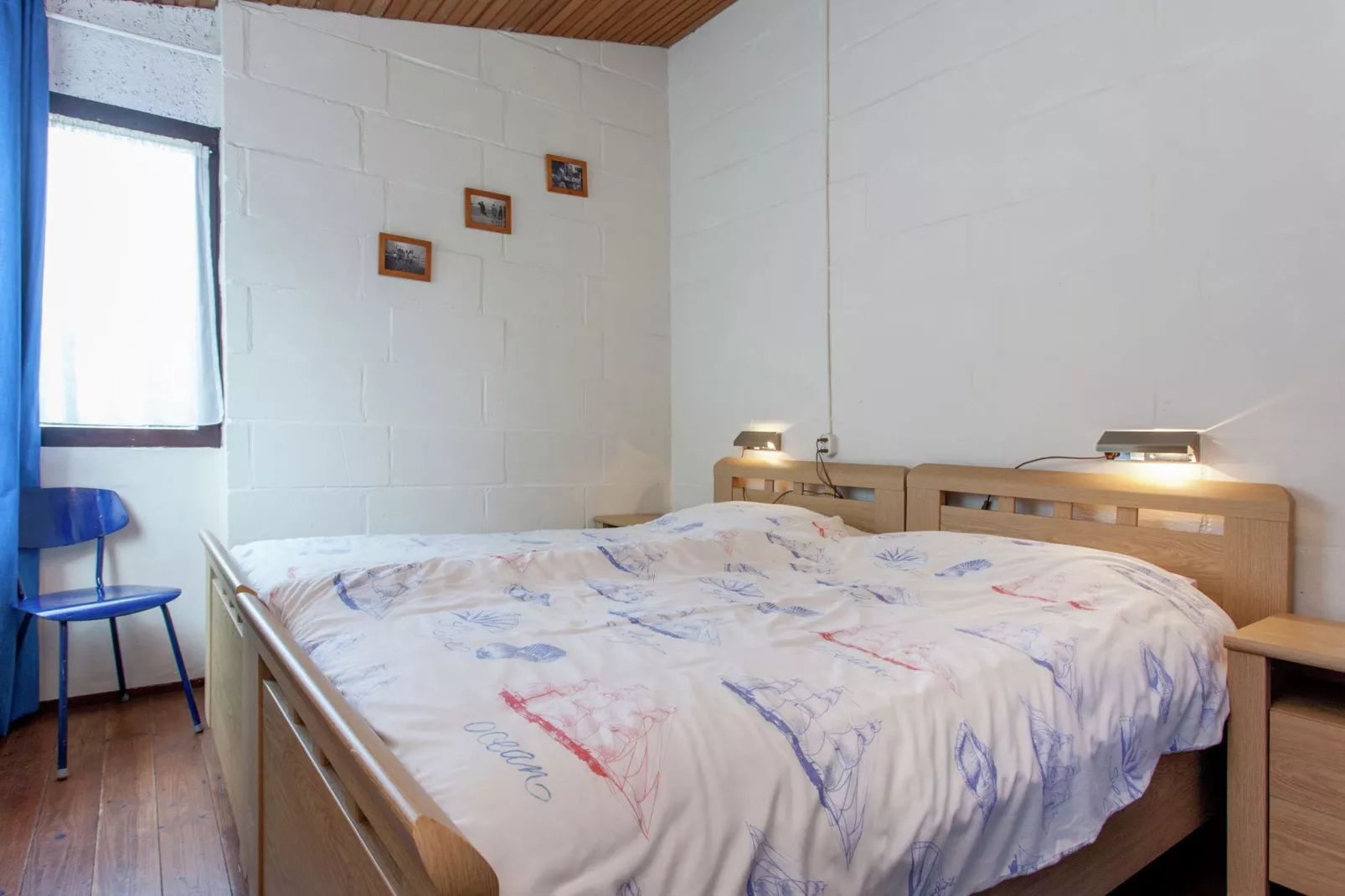 Skries-Bedroom