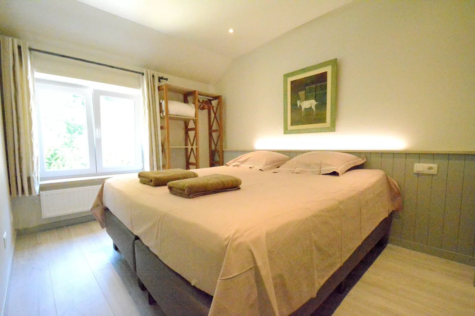 Le Barrage-Bedroom