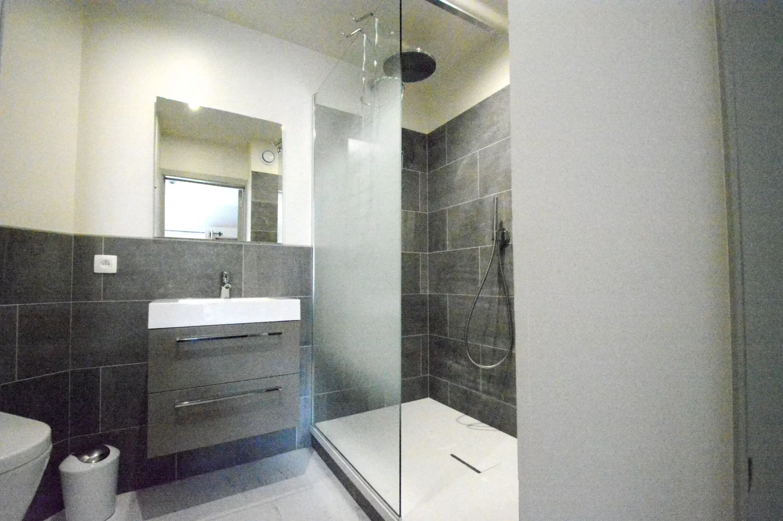 Le Barrage-Bathroom
